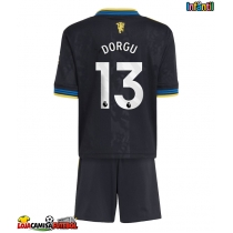 Camisa de Futebol Manchester United Patrick Dorgu #13 Equipamento Alternativo Infantil 2025-26 Manga Curta (+ Calças curtas)